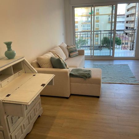 شقة Piso A Estrenar Junto A La Playa فوينخيرولا المظهر الخارجي الصورة