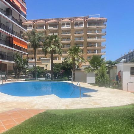 شقة Piso A Estrenar Junto A La Playa فوينخيرولا المظهر الخارجي الصورة